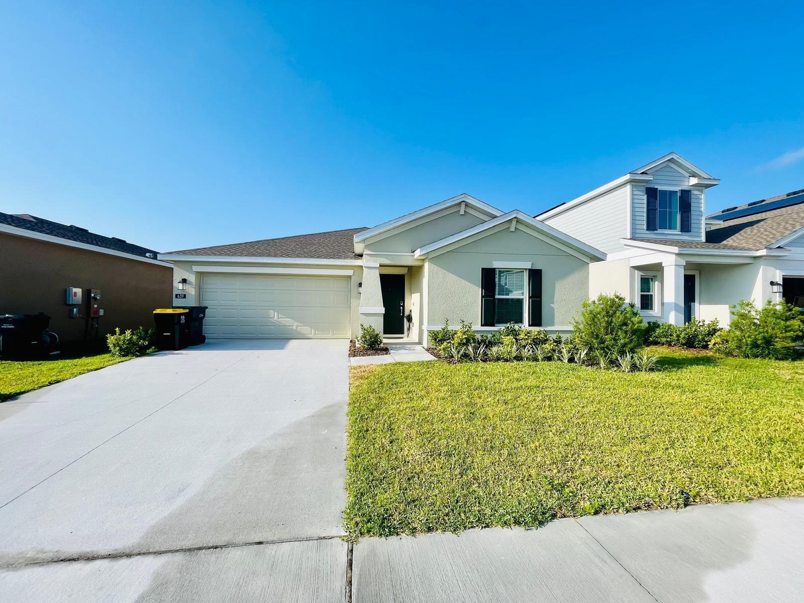ASTONIA NORTH - Residential Lease