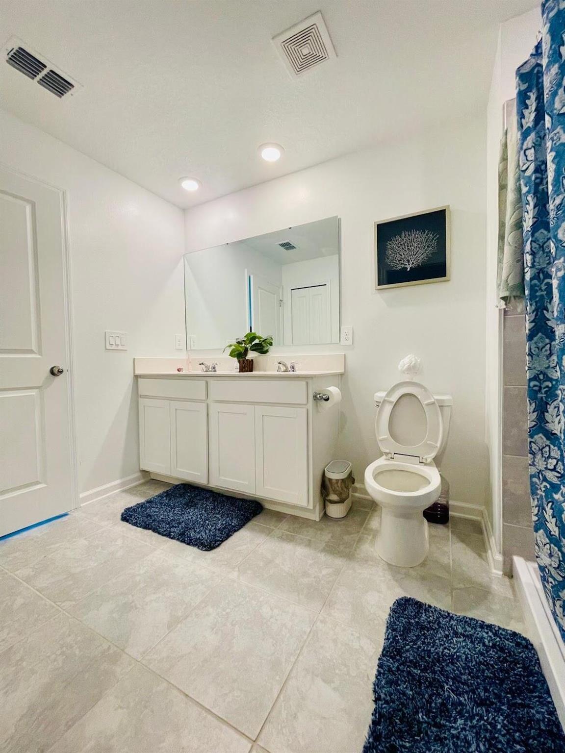 ASTONIA NORTH - Residential Lease