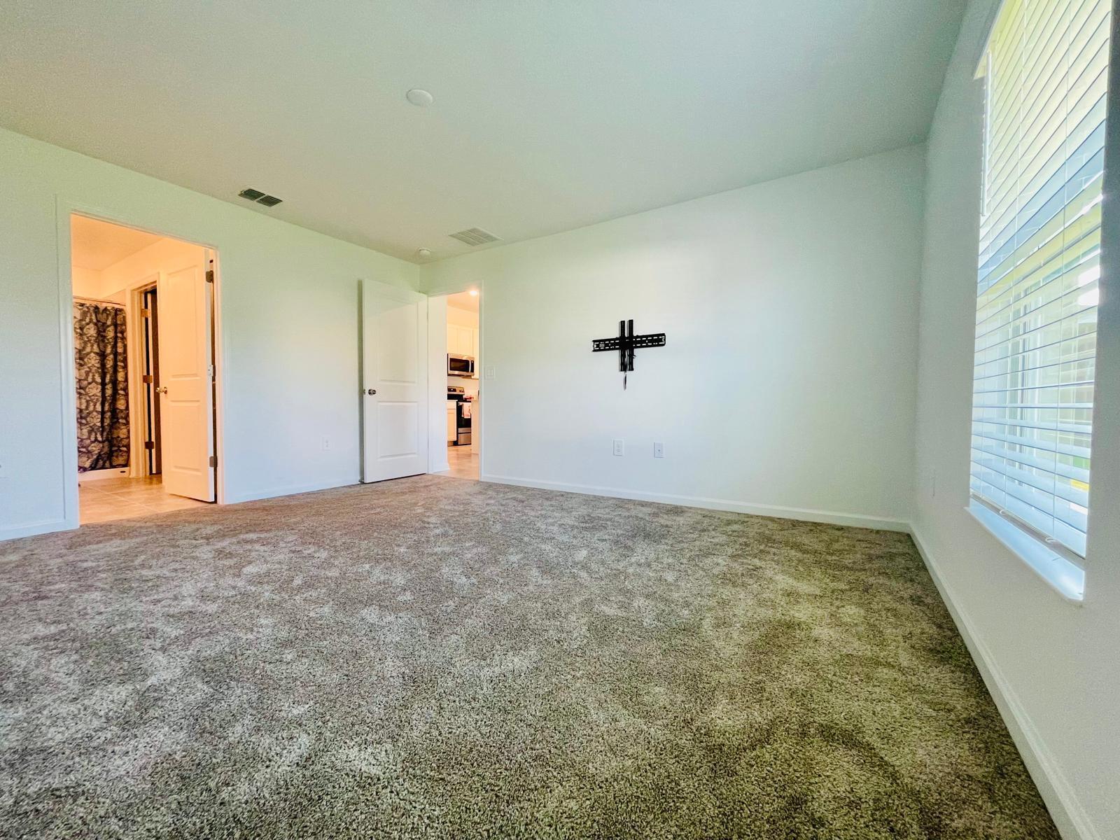 ASTONIA NORTH - Residential Lease