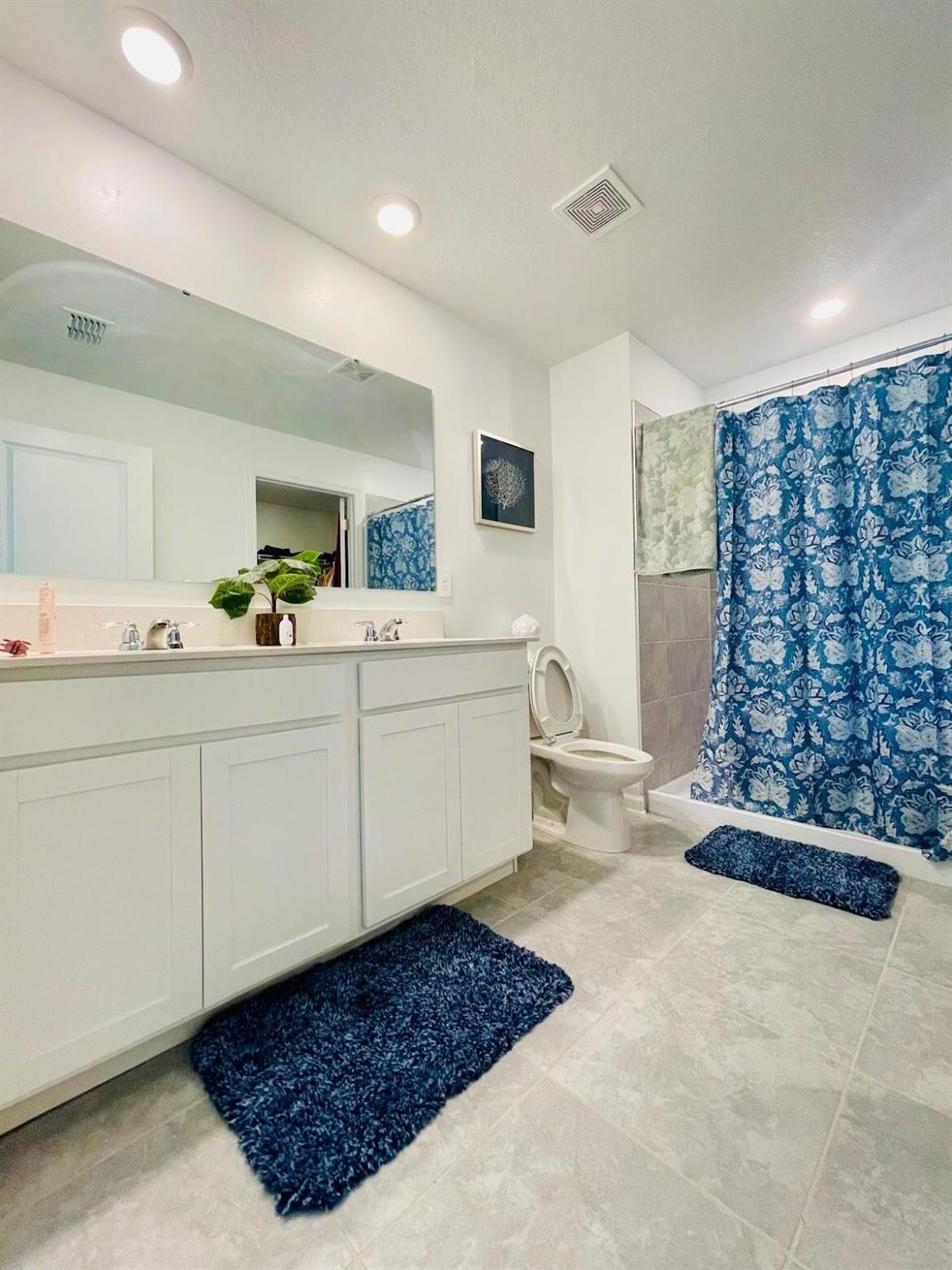 ASTONIA NORTH - Residential Lease