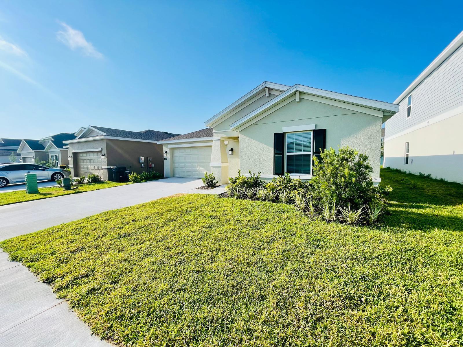 ASTONIA NORTH - Residential Lease