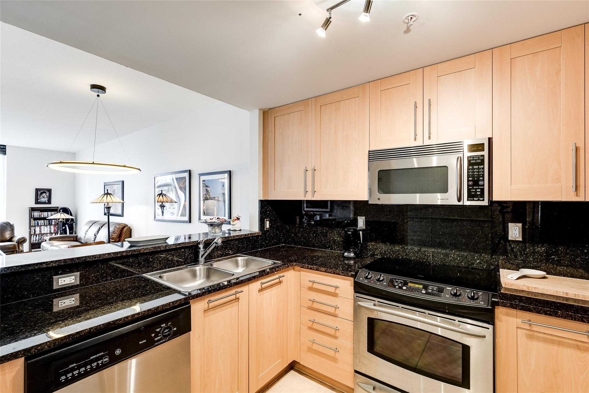 511 SE 5th Ave 923