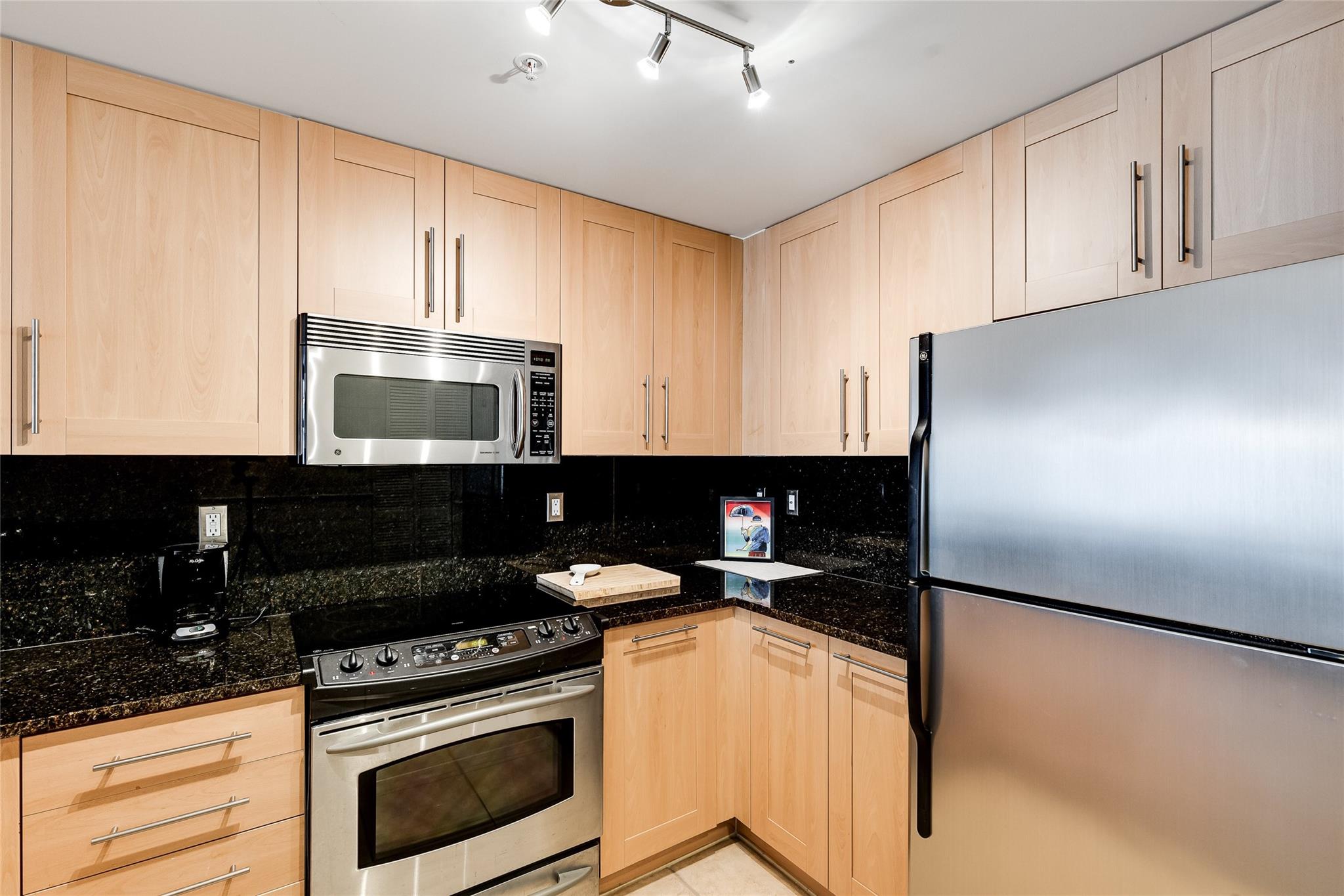 511 SE 5th Ave 923