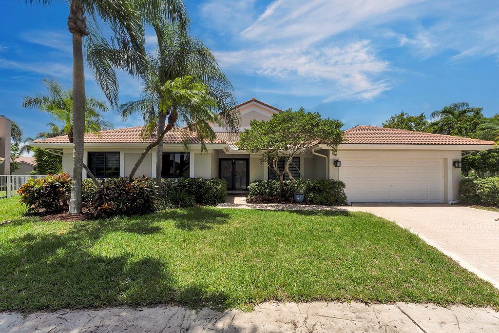Photo of 10632 NW 7th Street, Plantation, FL 33324 (MLS # F10503237)