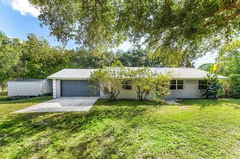 13522 68th Street N Loxahatchee FL 33470
