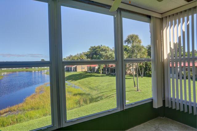 GOLDEN LAKES VILLAGE COND - Residential Lease