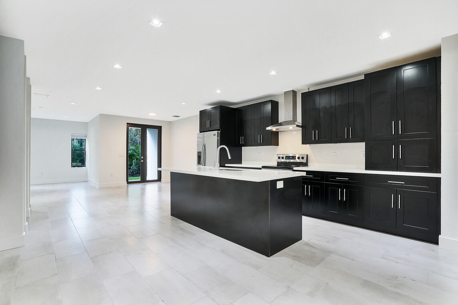 Casa del Sol - West Palm Beach, FL 33406 - Residential Income