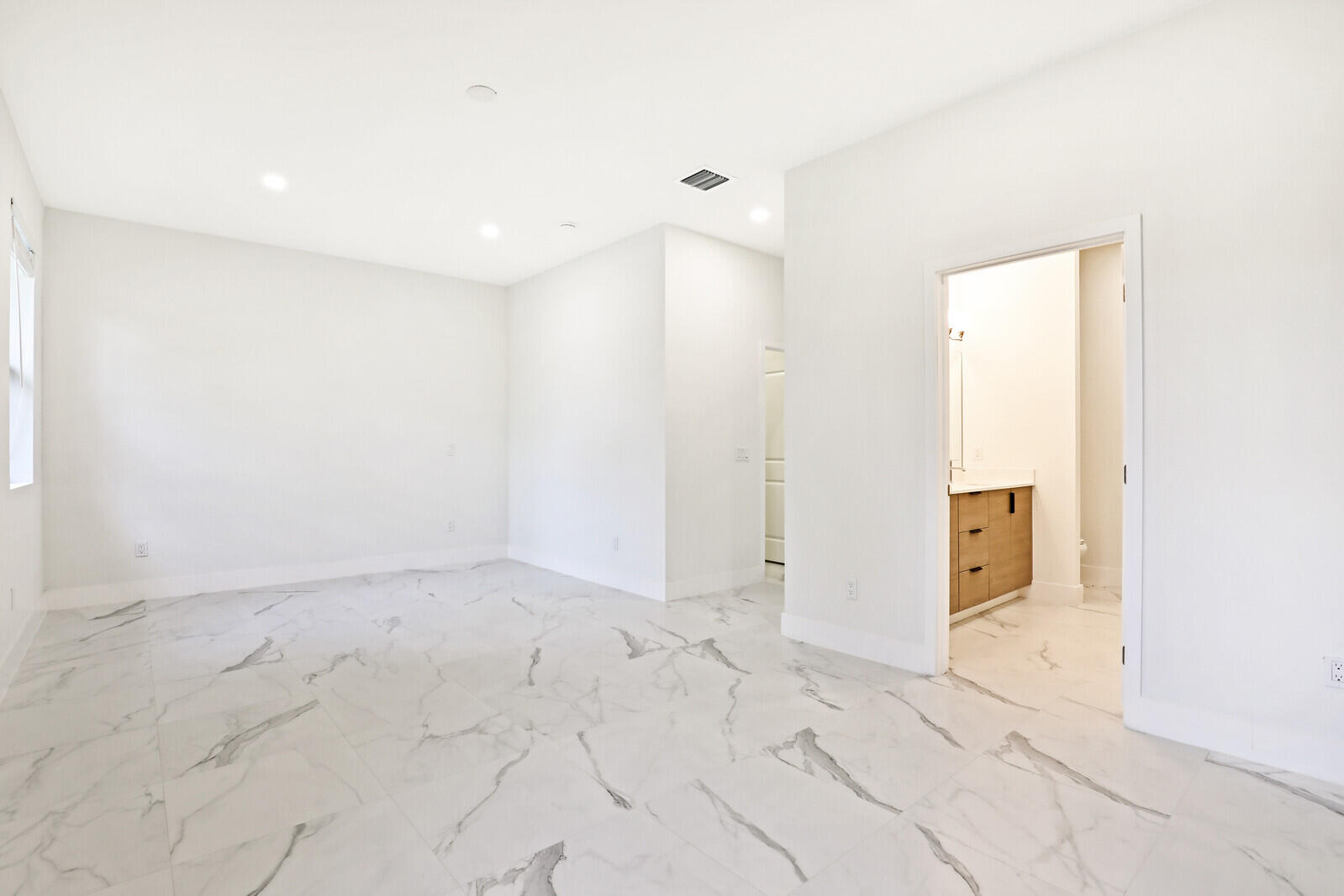 Casa del Sol - West Palm Beach, FL 33406 - Residential Income