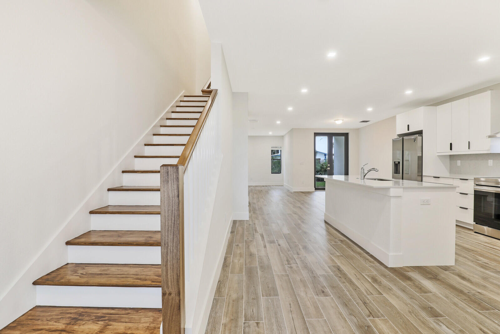 Casa del Sol - West Palm Beach, FL 33406 - Residential Income