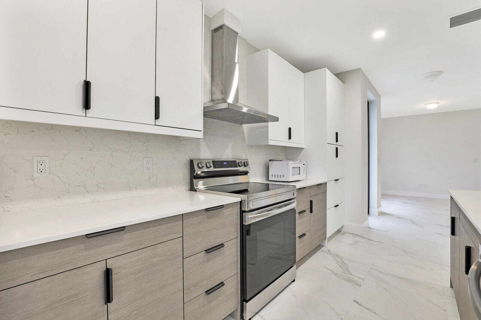 Casa del Sol - West Palm Beach, FL 33406 - Residential Income