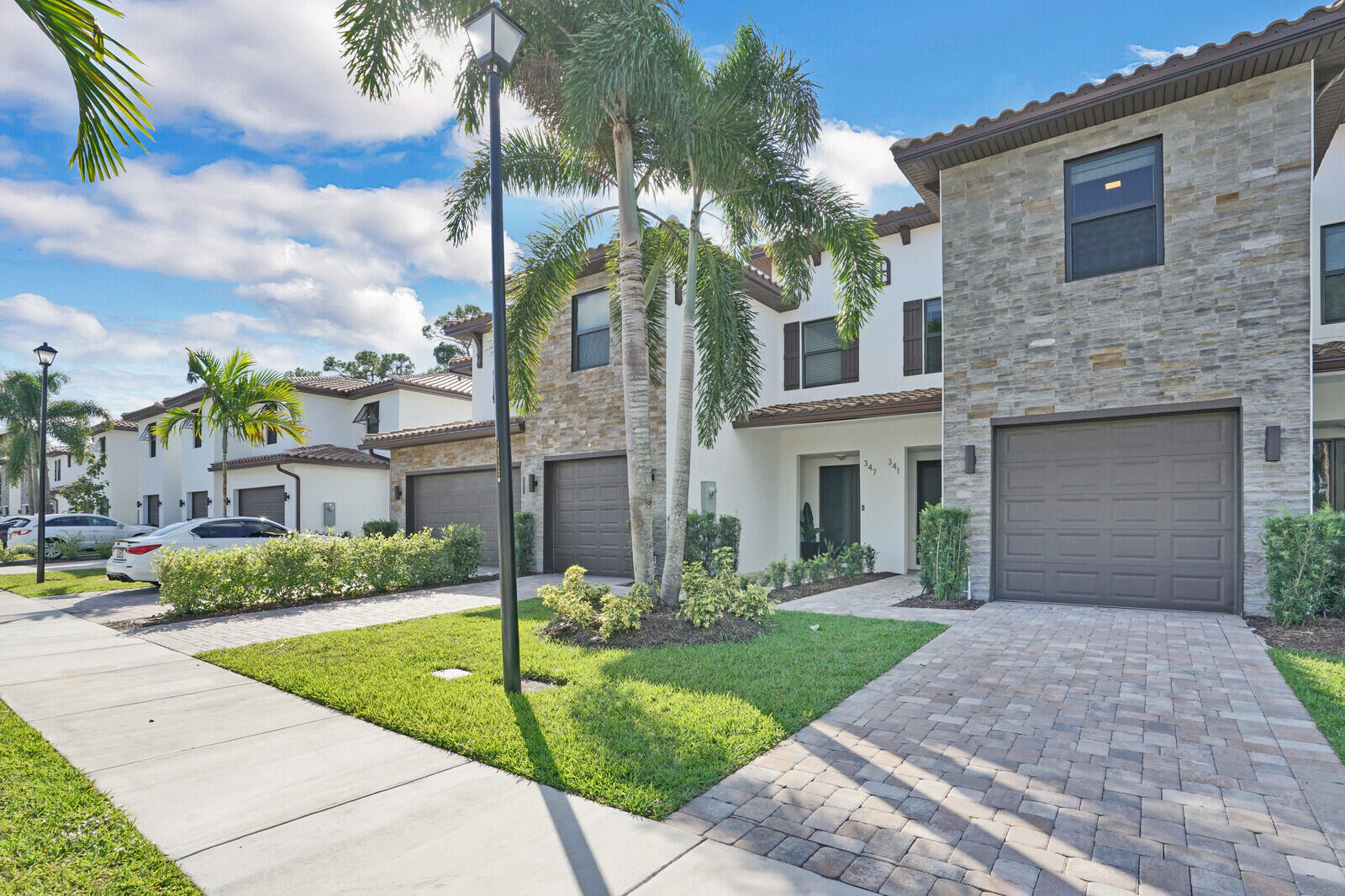 Casa del Sol - West Palm Beach, FL 33406 - Residential Income