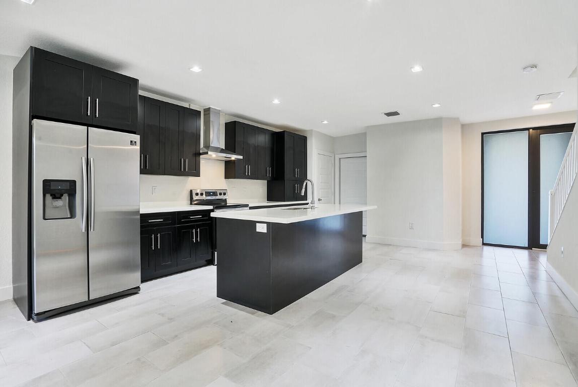 Casa del Sol - West Palm Beach, FL 33406 - Residential Income