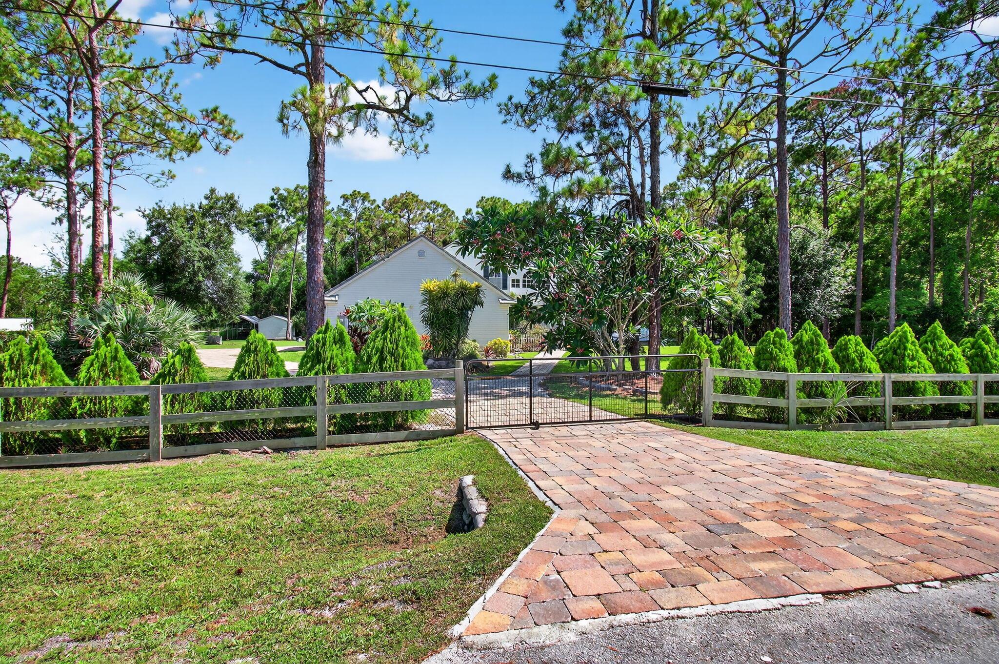 13884 71st Place N, West Palm Beach, FL, 33412/$660,000 1 13884 71st Place N