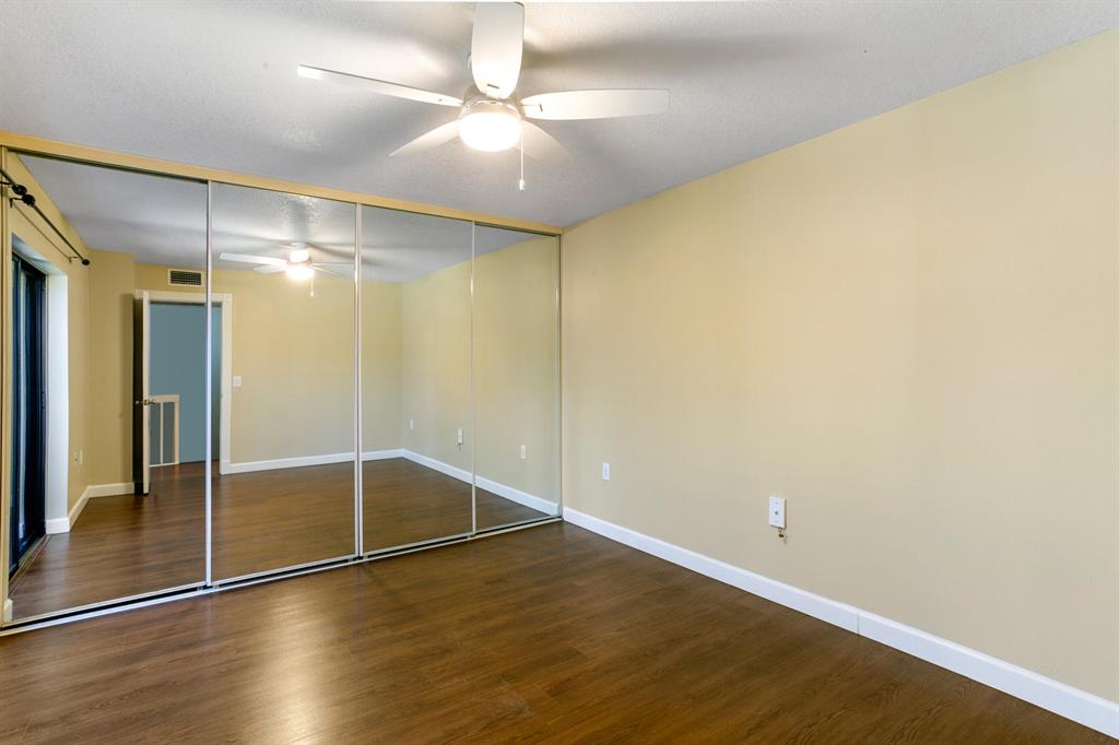 GARDEN LAKES AND GARDEN SQUARE SHOPS - Residential