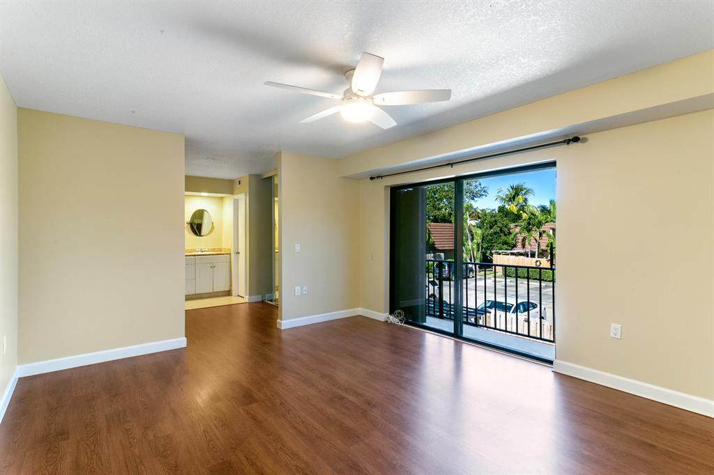 GARDEN LAKES AND GARDEN SQUARE SHOPS - Residential