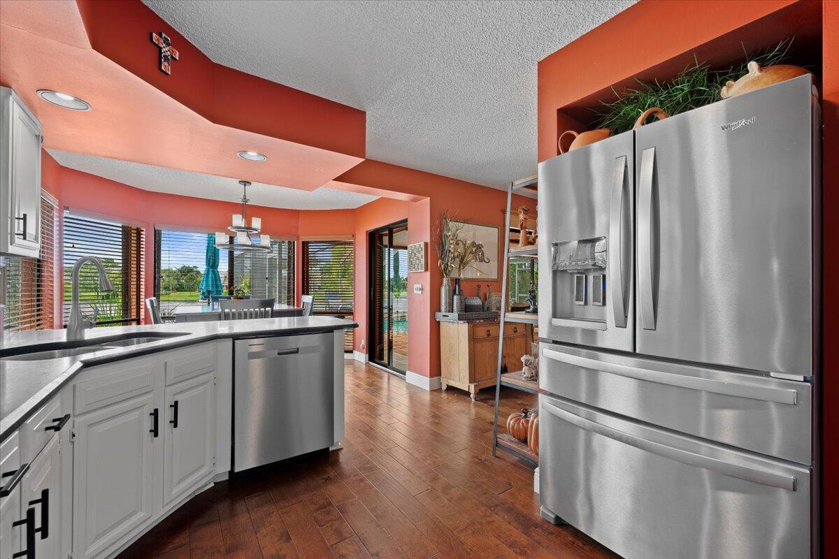 SAILBOAT POINT OF WELLINGTON - Residential