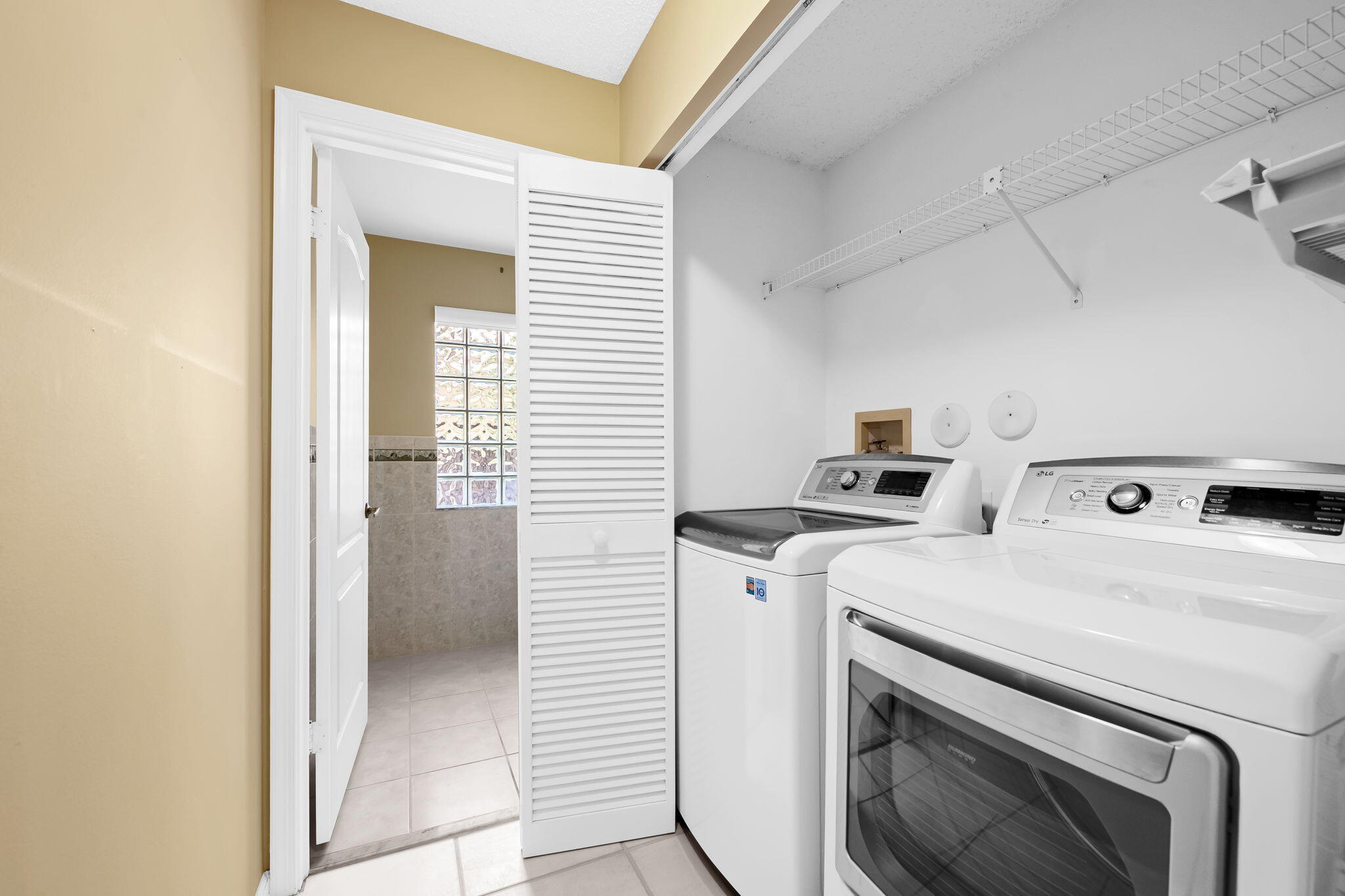 CENTRAL PARK LAKE - Residential