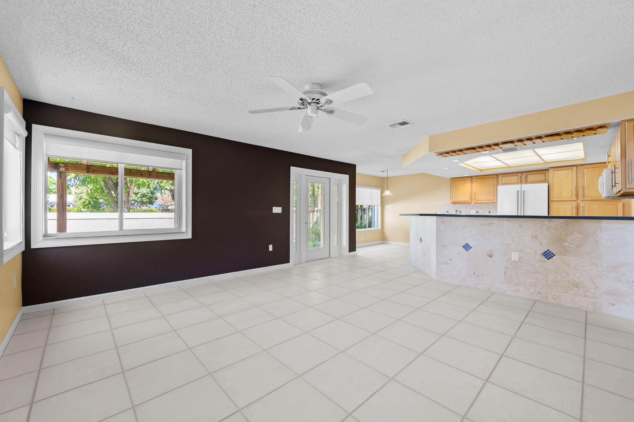 CENTRAL PARK LAKE - Residential