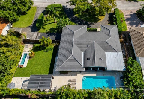 Photo of 5251 NE 26th Avenue, Fort Lauderdale, FL 33308 (MLS # B26048044)