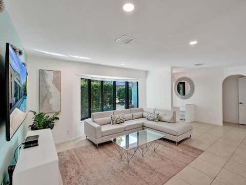 Tiny photo for 5251 NE 26th Avenue, Fort Lauderdale, FL 33308 (MLS # B26048044)