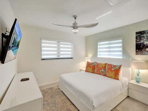 Tiny photo for 5251 NE 26th Avenue, Fort Lauderdale, FL 33308 (MLS # B26048044)