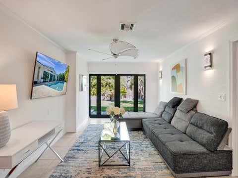 Tiny photo for 5251 NE 26th Avenue, Fort Lauderdale, FL 33308 (MLS # B26048044)