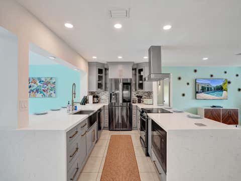 Tiny photo for 5251 NE 26th Avenue, Fort Lauderdale, FL 33308 (MLS # B26048044)