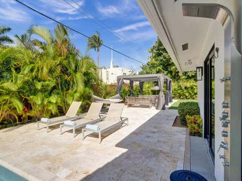 Tiny photo for 5251 NE 26th Avenue, Fort Lauderdale, FL 33308 (MLS # B26048044)