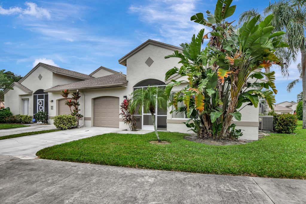 Photo of 9663 Boca Gardens Circle N #B, Boca Raton, FL 33496 (MLS # R10941426)