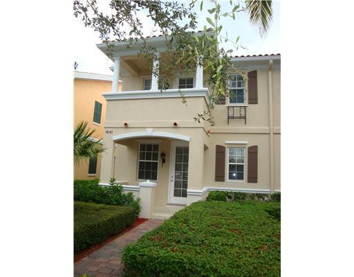 pacious 3 bedroom, 3 full baths and 2 car garage townhome in the heart of Tuscany in Abacoa. Great location close to everything, shopping, restaurants, beach is 10 min drive. Unit has a very good size patio area with screen enclosure. 2 master bedroom upstairs and one bedroom downstairs with private access to full bath on first floor. Easy walk to Middle school.