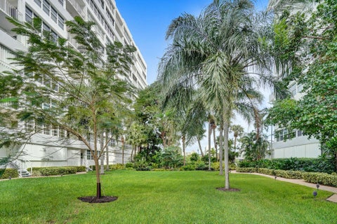 Tiny photo for 1170 N Federal Highway #309, Fort Lauderdale, FL 33304 (MLS # B26043774)