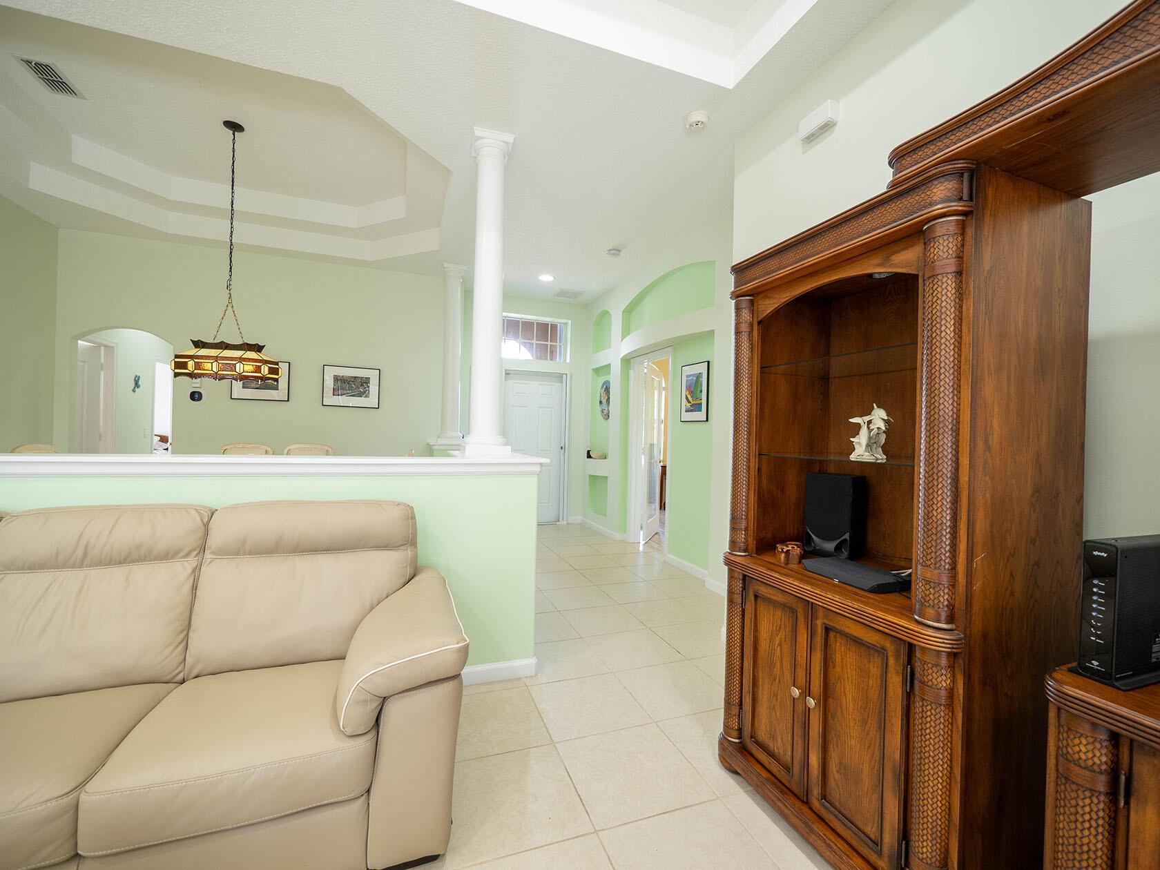 JENSEN BEACH COUNTRY CLUB PLAT NO. 9 - Residential