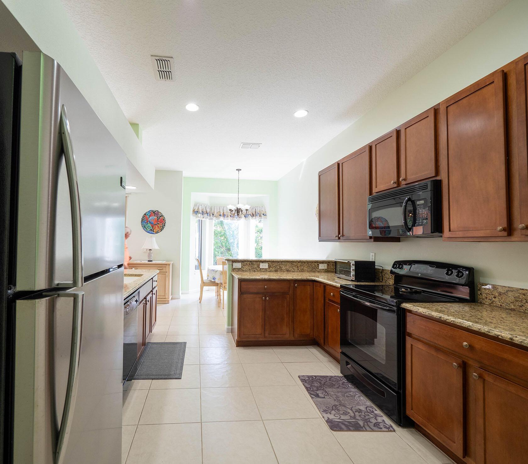 JENSEN BEACH COUNTRY CLUB PLAT NO. 9 - Residential