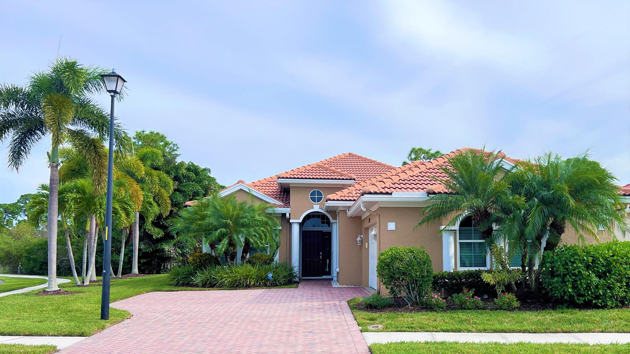 JENSEN BEACH COUNTRY CLUB PLAT NO. 9 - Residential