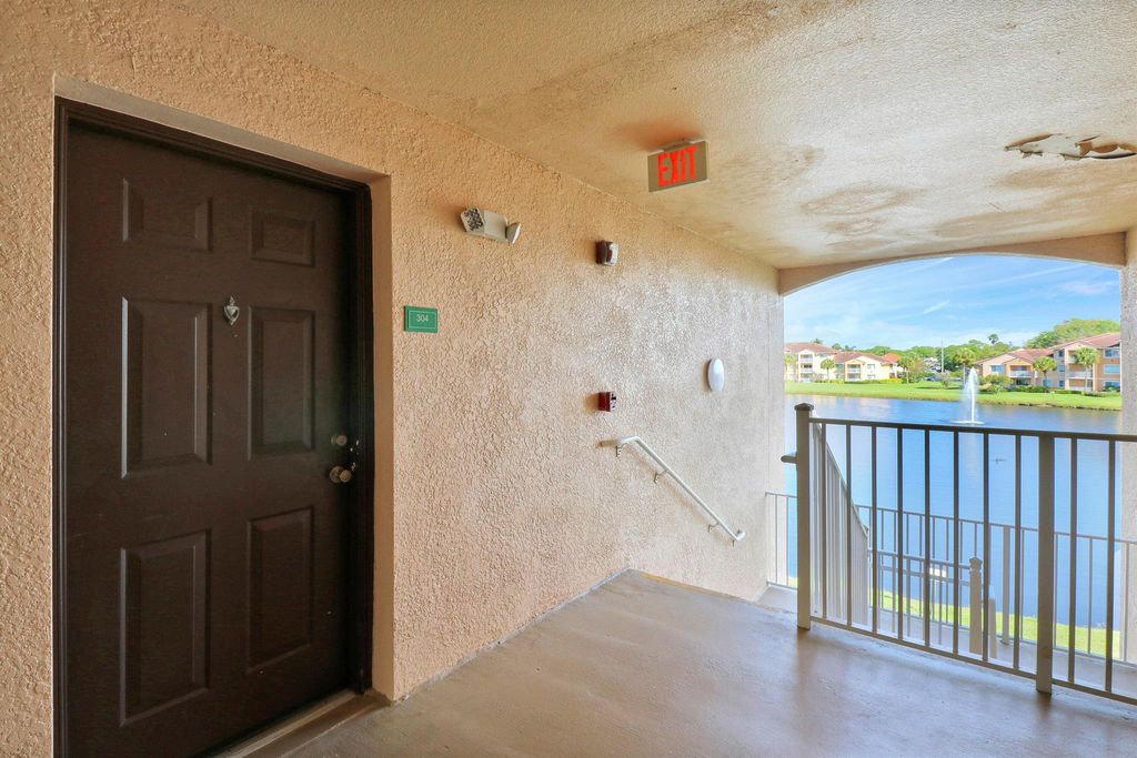 Photo of 261 SW Palm Drive #304, Port Saint Lucie, FL 34986 (MLS # R11006109)