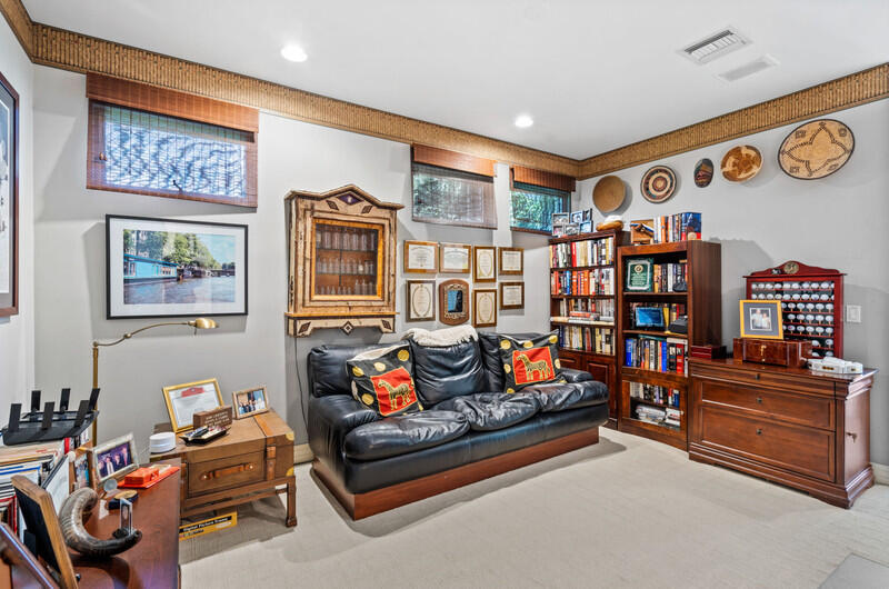 FRENCHMANS CREEK PAR B - Residential