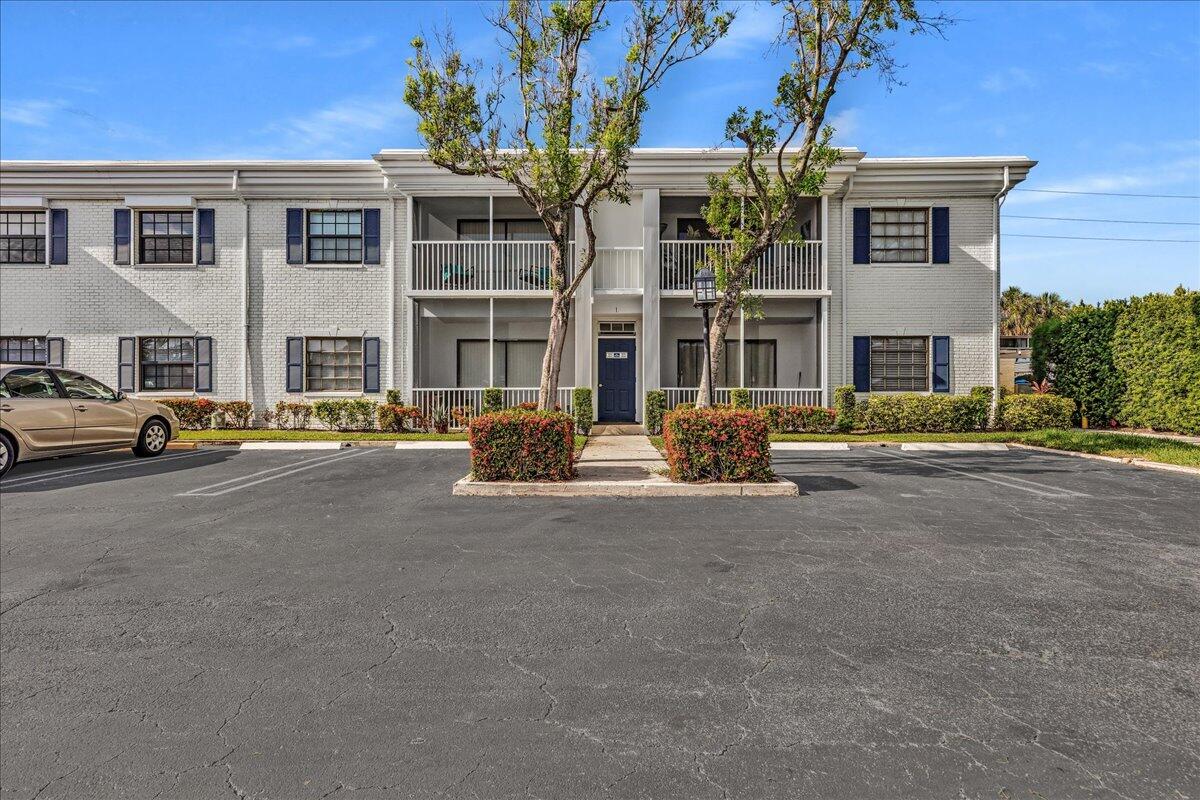180 Cypress Club Drive 816
