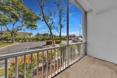 Tiny photo for 180 Cypress Club Drive #816, Pompano Beach, FL 33060 (MLS # B26042732)