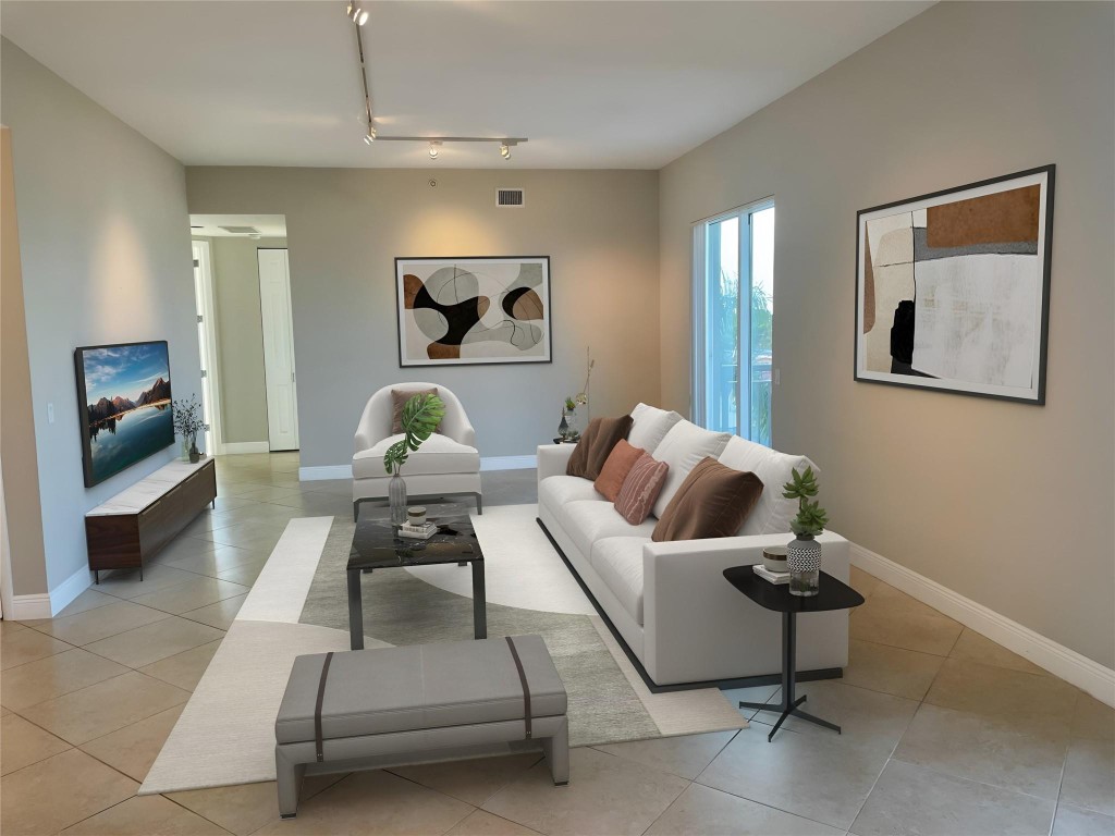 2633 NE 14th Avenue 400