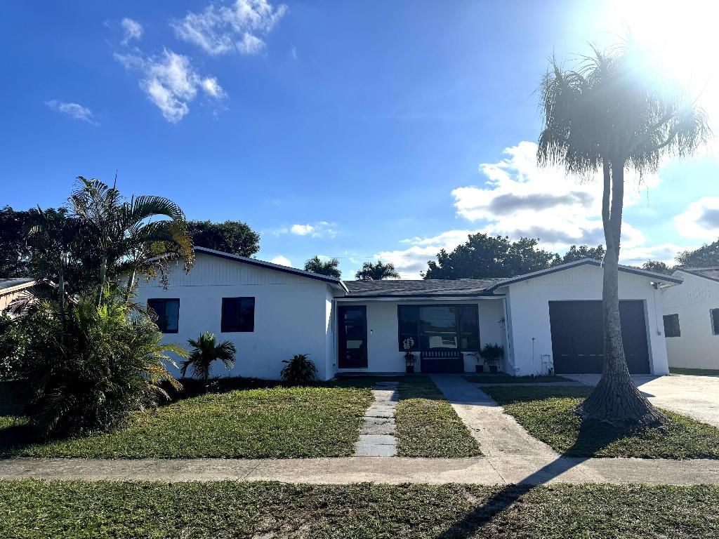 Photo of 4170 Sussex Avenue, Lake Worth, FL 33461 (MLS # R11151666)