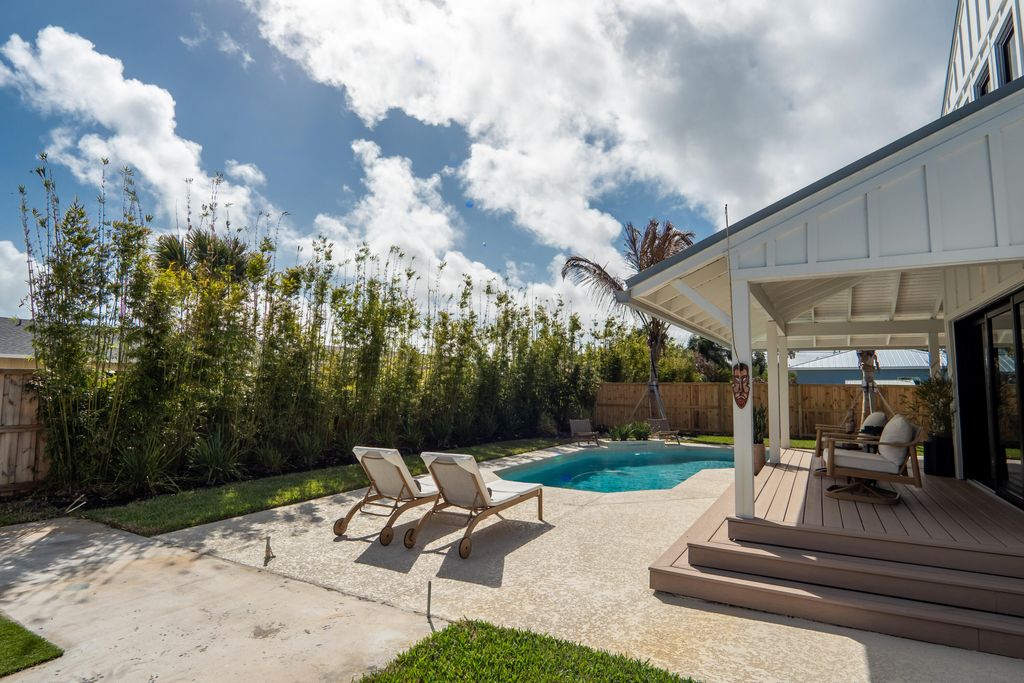 Photo of 5028 SE Alicia Street, Stuart, FL 34997 (MLS # B26001667)