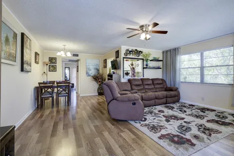180 Sussex I Unit 180, West Palm Beach, FL MLS: F10493891