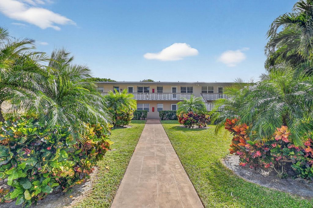 Photo of 317 N Windsor N N, West Palm Beach, FL 33417 (MLS # B26027713)