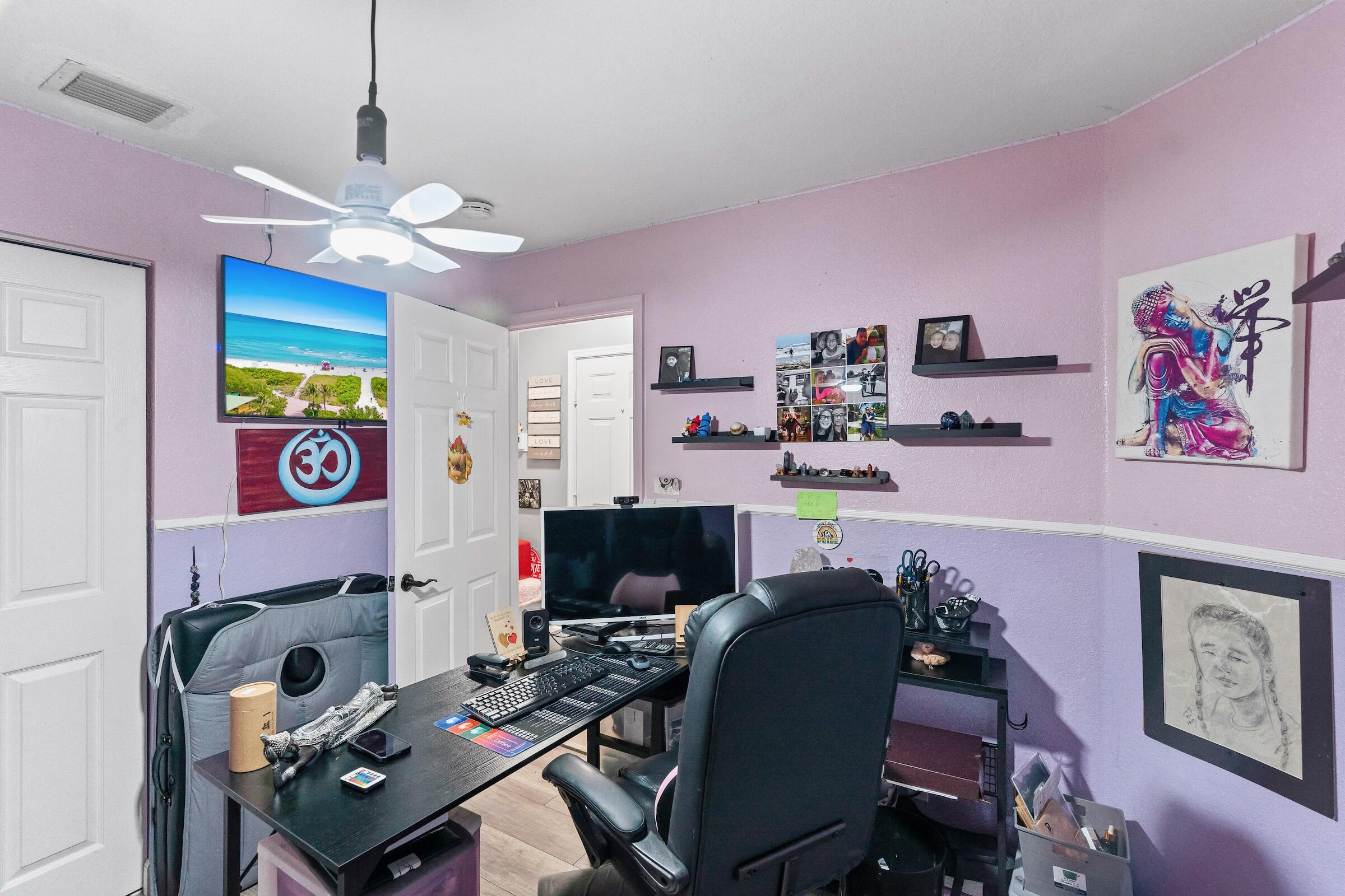 COUNTRY CLUB VIEWS - Residential