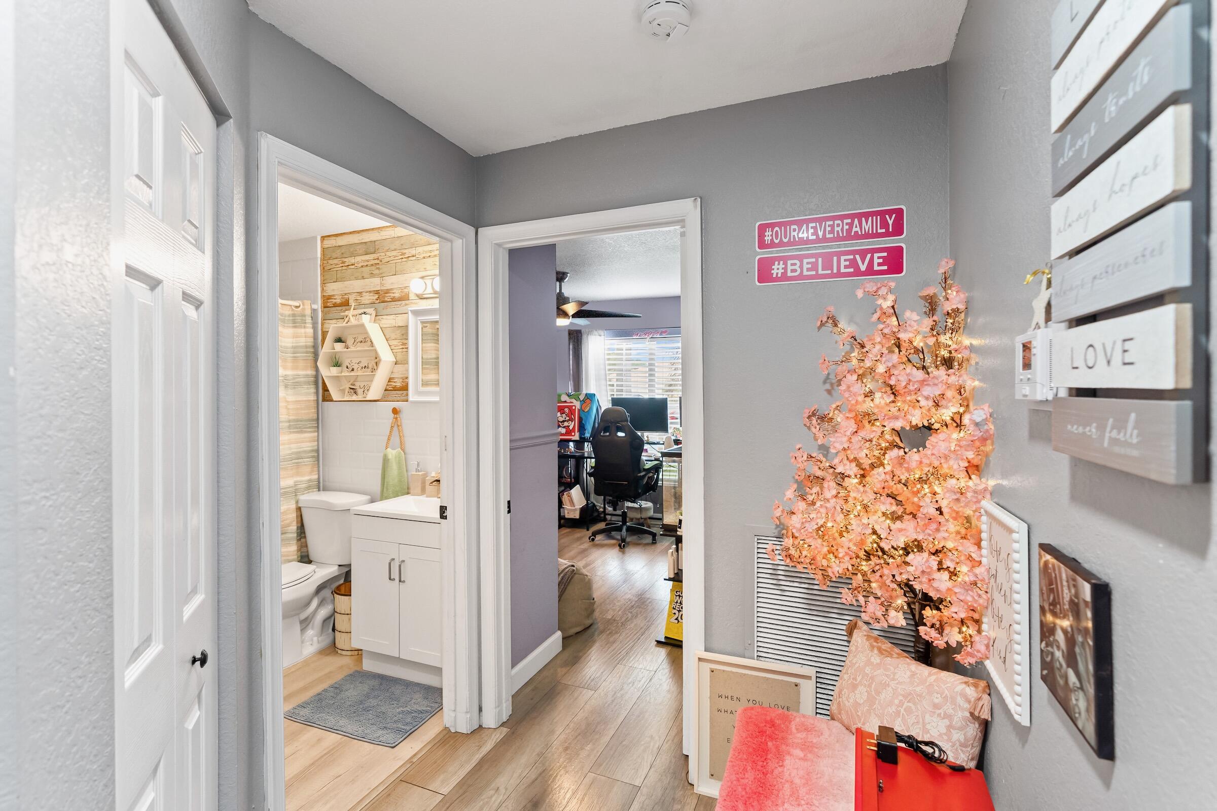 COUNTRY CLUB VIEWS - Residential