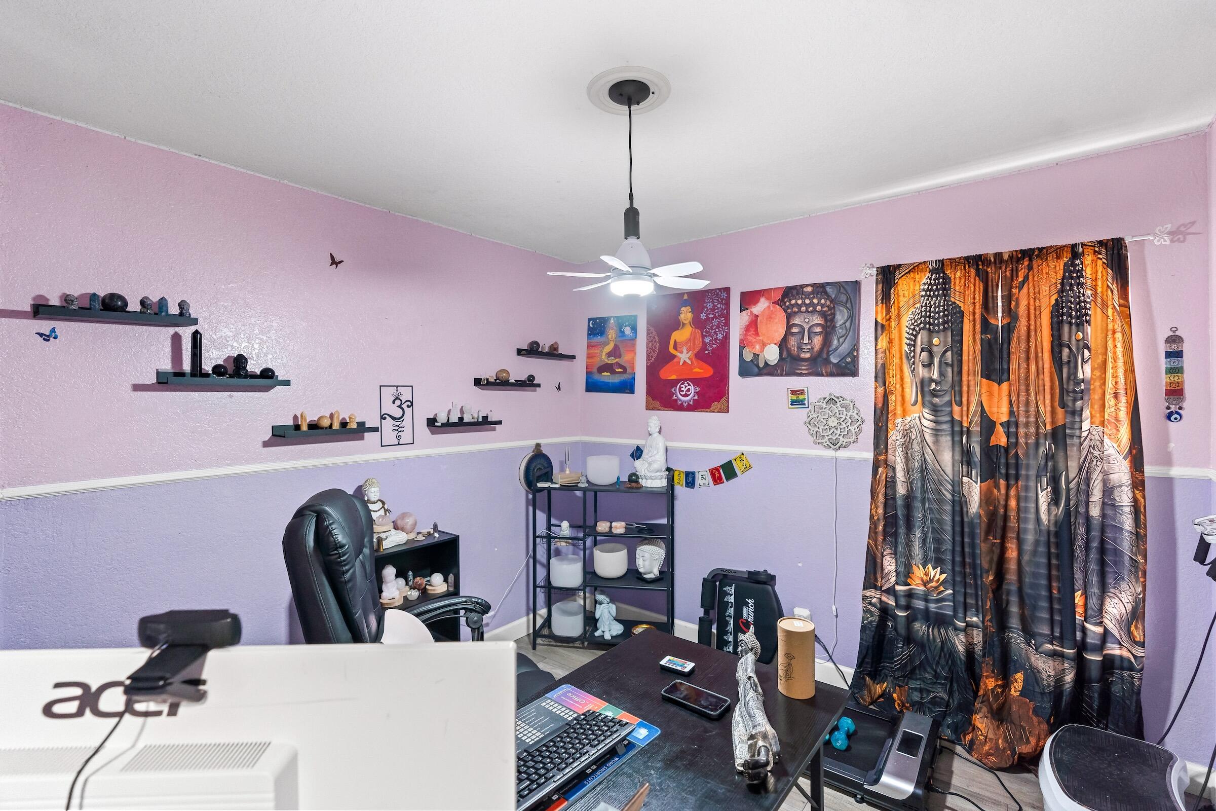 COUNTRY CLUB VIEWS - Residential