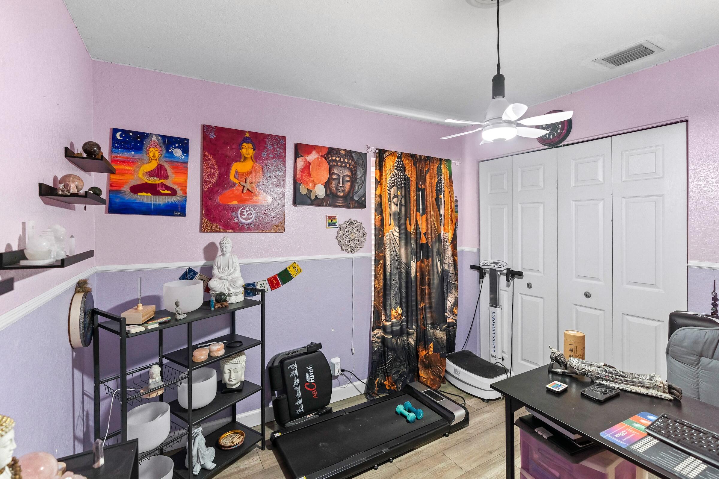 COUNTRY CLUB VIEWS - Residential