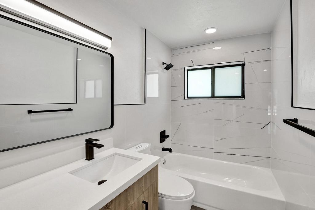 Deerfield Ridge Sec 1 38- - Residential