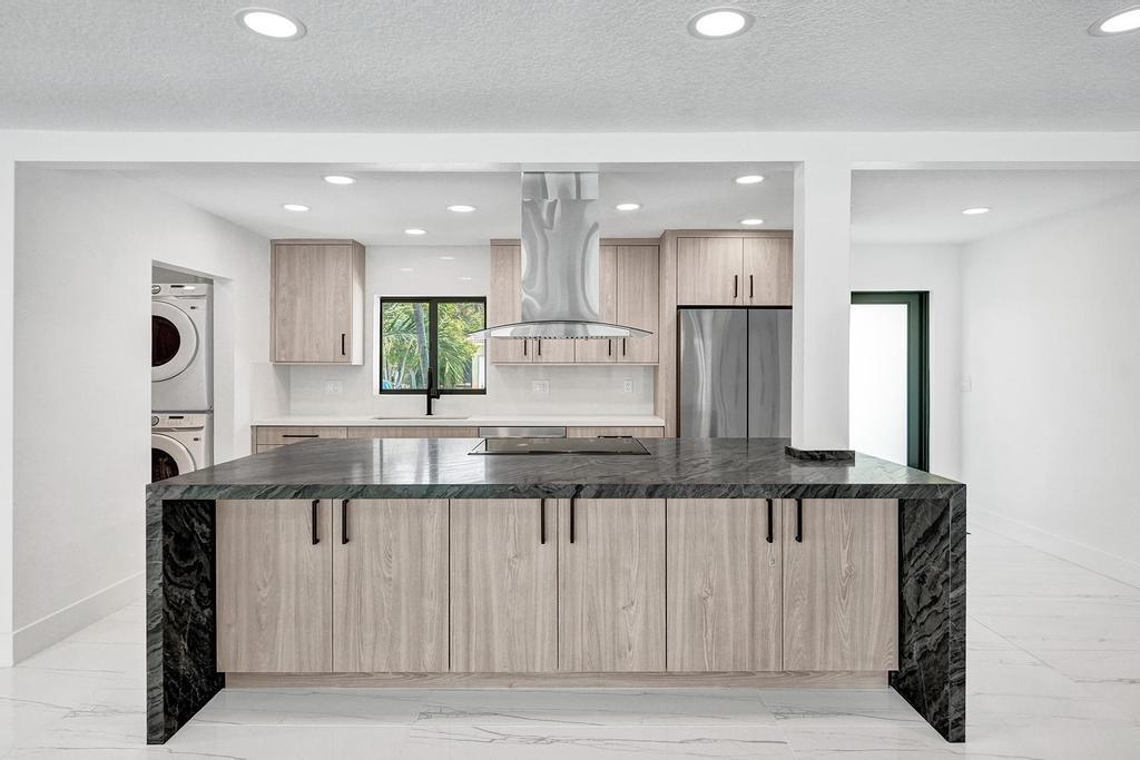 Deerfield Ridge Sec 1 38- - Residential