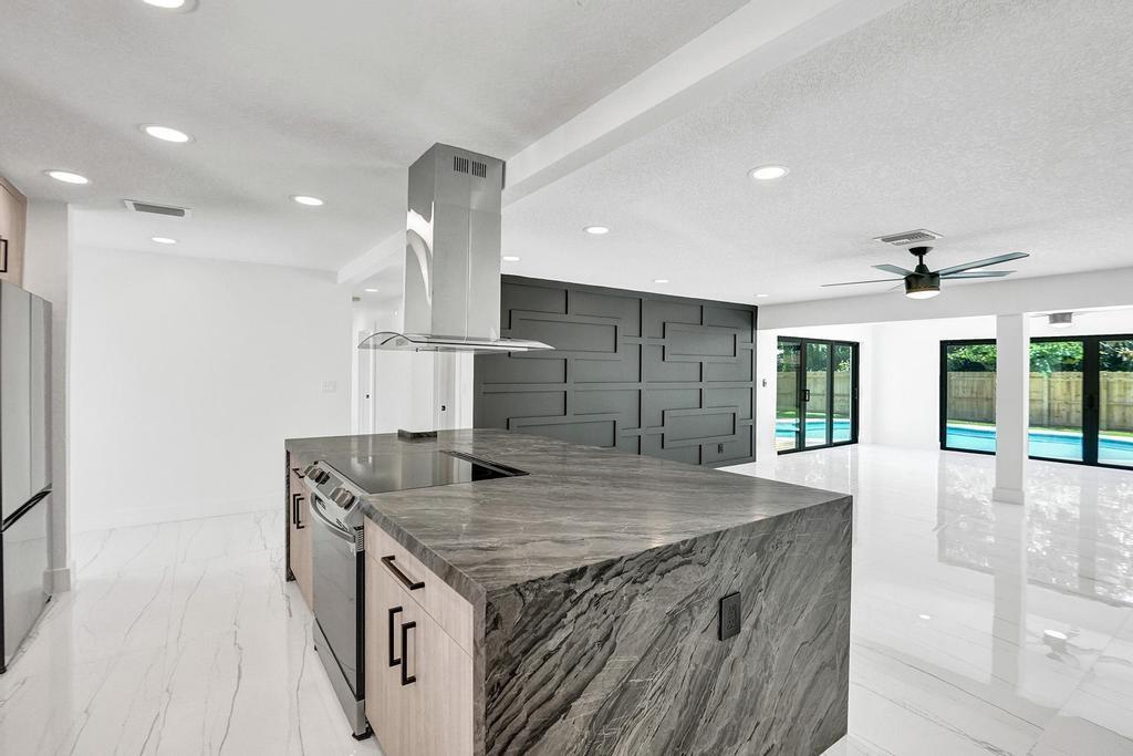 Deerfield Ridge Sec 1 38- - Residential